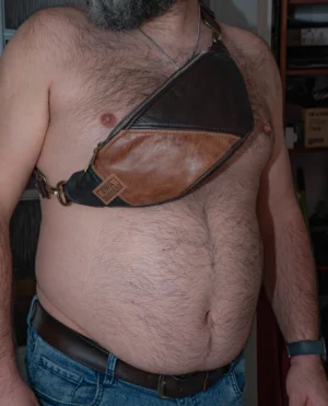Nerka skórzana (brązowa, 2025)